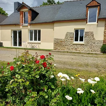 Дом отдыха Charmante Maison, Entiere Au Calme, Sud Avec Jardin Chanteloup (Ille-et-Vilaine)